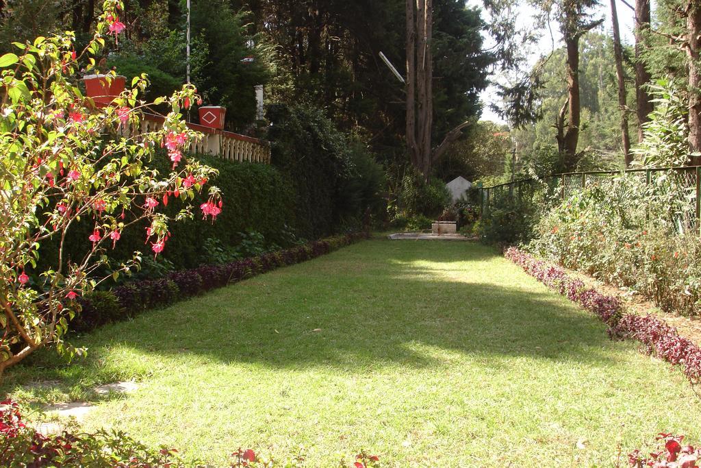 बिस्तर और नाश्ता The Red House Ooty