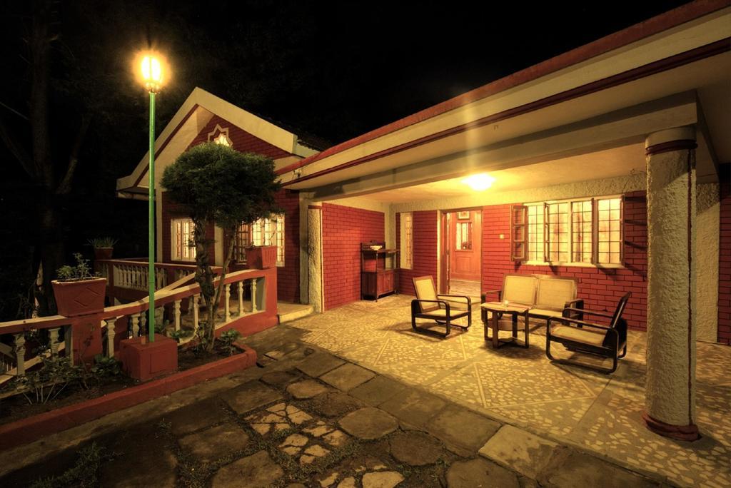 बिस्तर और नाश्ता The Red House Ooty